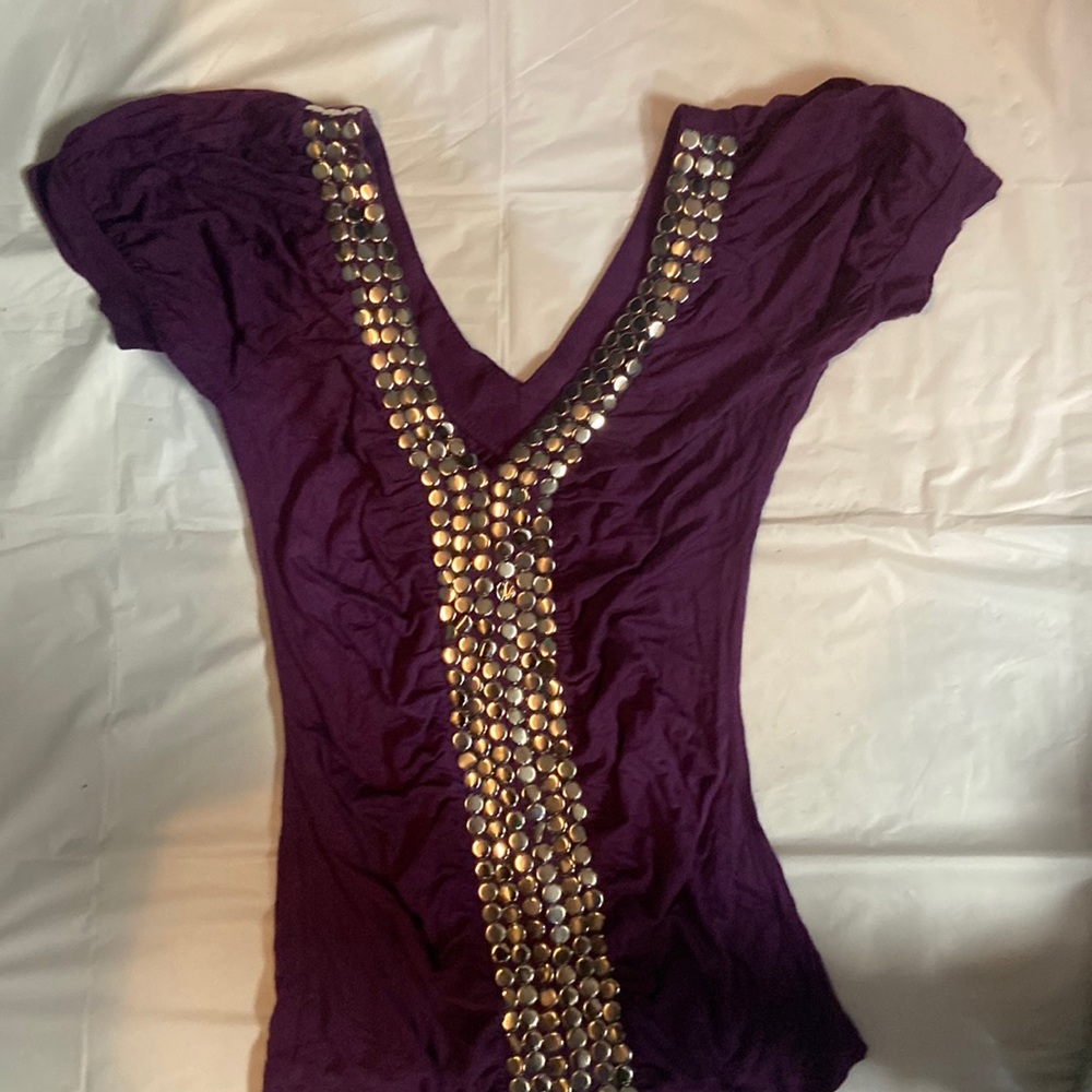 SHIRT PURPLE w/ SULVER STUDS — SIZE M / L